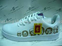  Sports Shoes ( Sports Shoes)