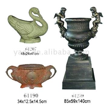  Cast Iron Planter and Flower Pots (Fonte Planter et Flower Pots)