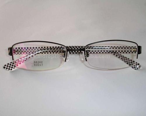  Eyewear (Lunettes)