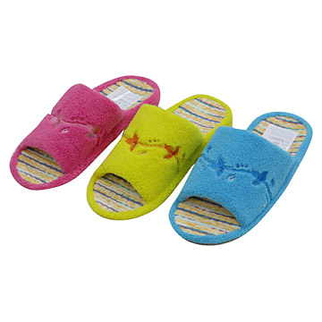  Ladies` Slippers