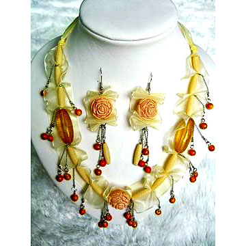  Necklace and Earrings (Kette und Ohrringe)