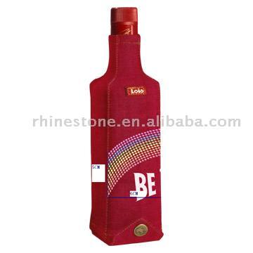  Rhinestone Motif on Wine Bottle Covering ()