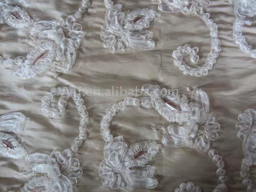  Crystal Tulle with Embroidered Applique ()