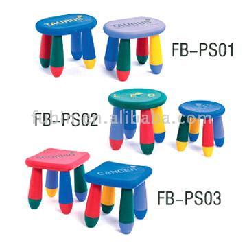  Plastic Stools (Пластиковые стулья)