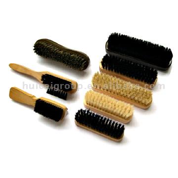  Shoe Brushes (Les brosses à chaussures)