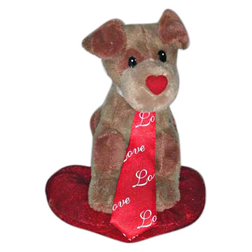  Dog on the Heart Pillow (Chien sur l`oreiller Heart)