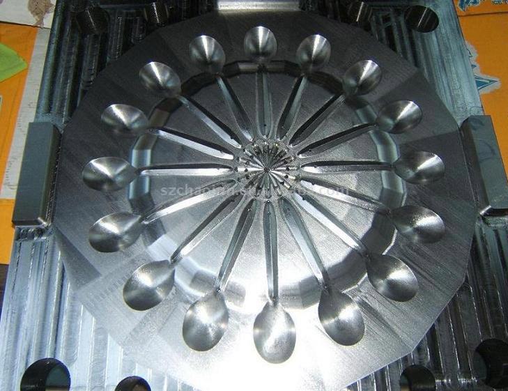  Plastic Mould (De moules en plastique)