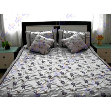  Embroidery Bedding Set (Broderie Taies)
