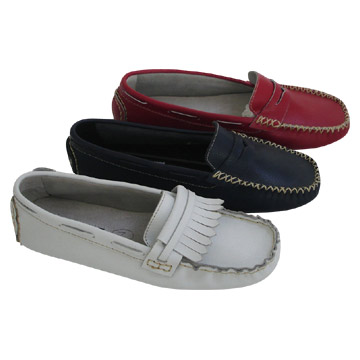  Women`s Casual Shoes ()