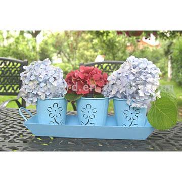  Set of 3 Metal Flower Pots with Tray (MT05F03) ( Set of 3 Metal Flower Pots with Tray (MT05F03))
