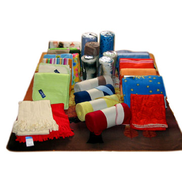  Polar Fleece Blankets and Scarves (Polar Fleece Blankets et Echarpes)