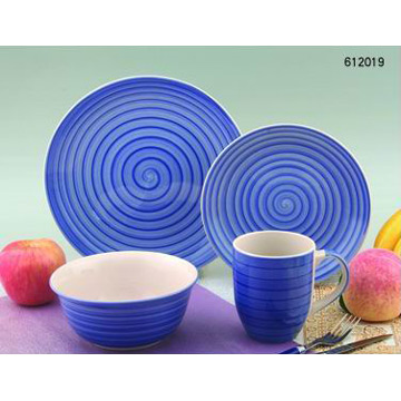  16pc Hand Painted Stoneware Dinnerware (16pc de vaisselle en grès peint à la main)