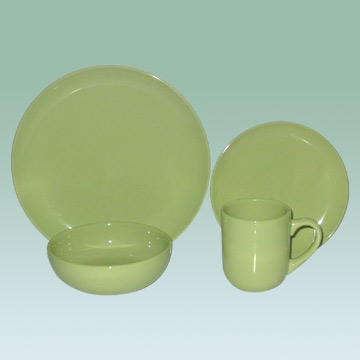  16pc Color Glazed Stoneware Dinnerware (16pc de vaisselle en grès émaillé couleur)