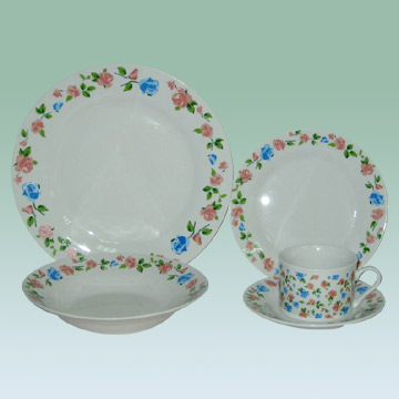  20pc Decaled Porcelain Dinnerware (20PC Decaled Porcelaine Vaisselle)