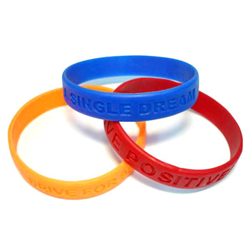  Plastic Logo Injected Bracelets ( Plastic Logo Injected Bracelets)