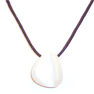  Semi-Precious Pendant Necklace (Semi-précieux collier pendentif)