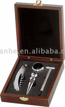  Wine Accessories Set