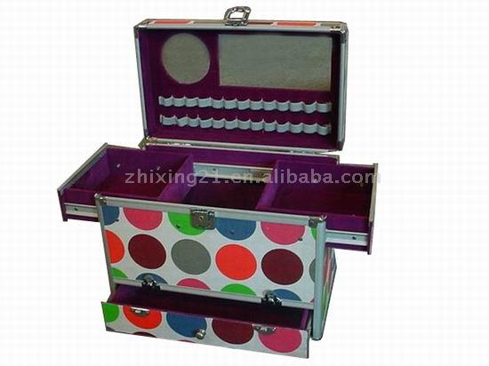  Aluminium Cosmetic Case (Aluminium maquillage)