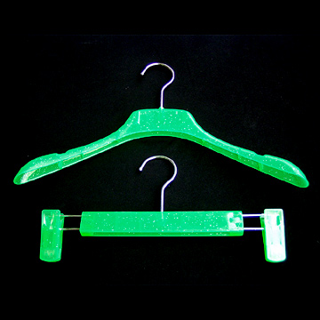  Garment Hangers (Kleiderbügel)
