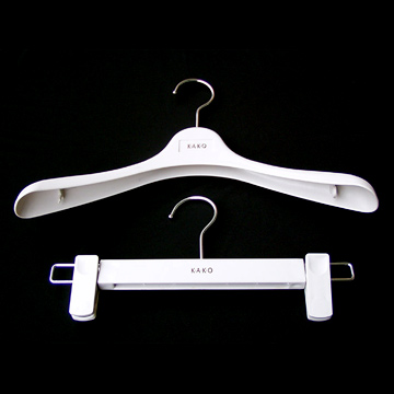  Garment Hangers (Kleiderbügel)