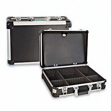  Aluminum Tool Case (Алюминиевый инструментальном ящике)