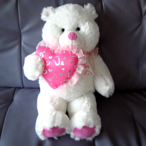  Bear with Heart (Медведь с сердцем)