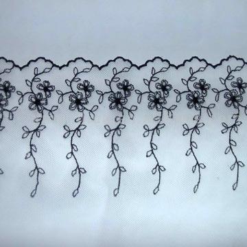 Embroidered Lace (Brodé dentelle)