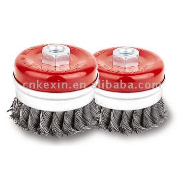  Twisted Cup Wire Brush (Brosse métallique soucoupe torsadée)