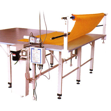  Cloth Cutting Machine