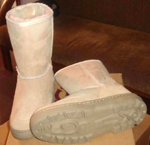 Boots (Boots)