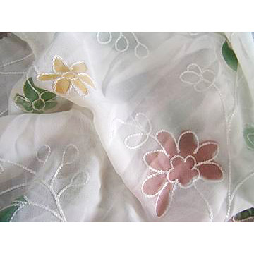  Embroidery On Chiffon (Broderie sur chiffon)