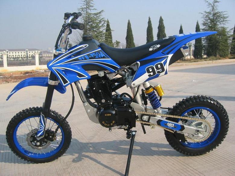  Dirt Bike with 200cc (Dirt Bike 200cc avec)