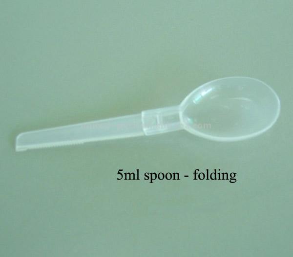  Plastic Spoon (Cuillère en plastique)