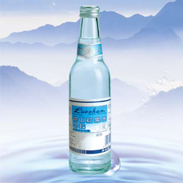  Laoshan Alkaline Mineral Water (Лаошан щелочная минеральная вода)
