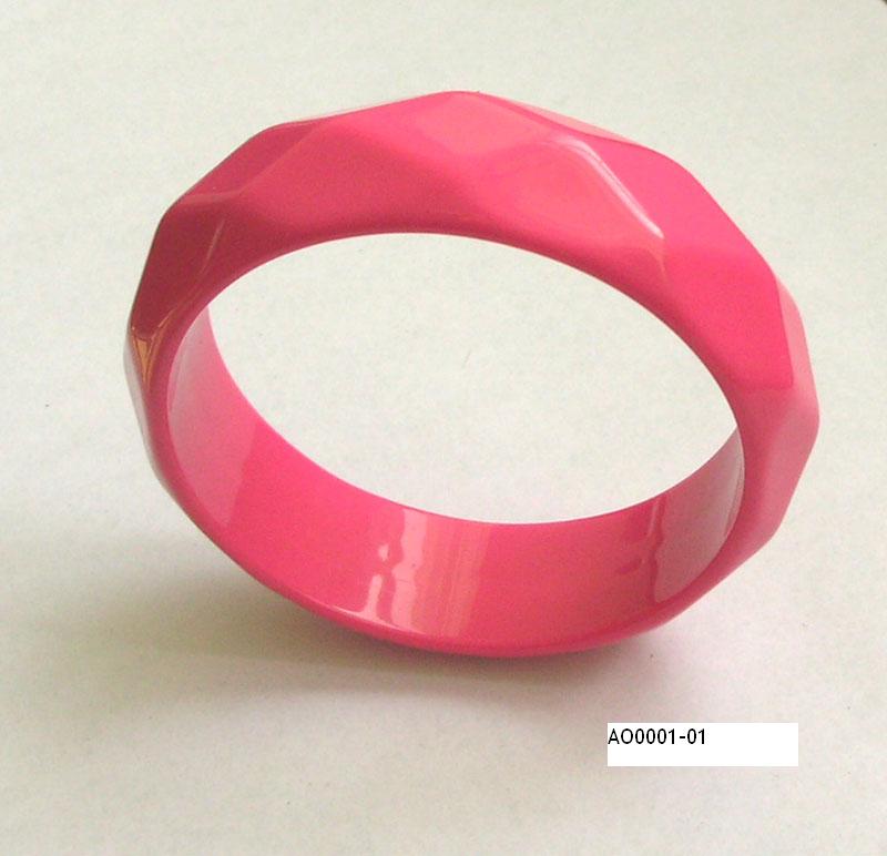  Faceted Resinous Bangle ( Faceted Resinous Bangle)