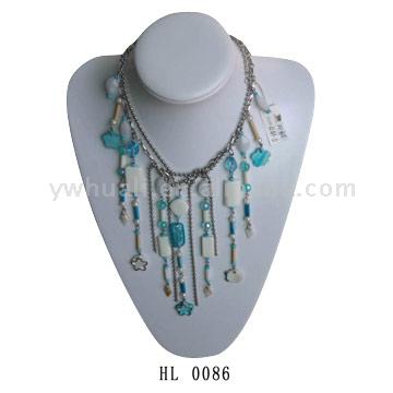  Necklace (Collier)