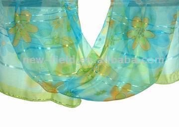  Bright Thread Scarf
