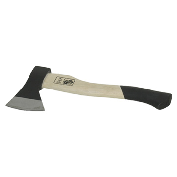  Axe with Wooden Handle (Axt mit Holzgriff)