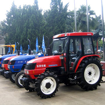  Wheeled Tractor (Tracteurs à roues)