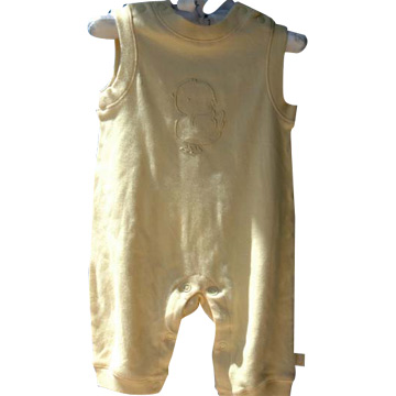  Infant`s Romper with Front Applique ( Infant`s Romper with Front Applique)