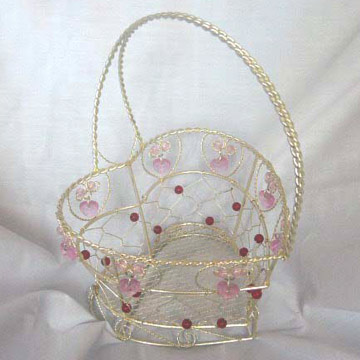  Heart-Shape Silver Wire Basket (Heart-Forme Silver Wire Basket)