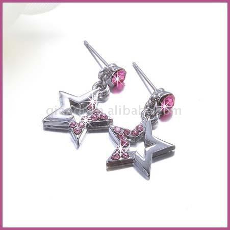  Earring (Earring)
