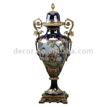  Limoges Lidded Luxurious Jar in Sevres Style (Limoges Lidded Luxueux Jar à Sèvres Style)
