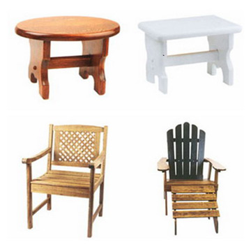  Wooden Table and Chair (Деревянный стол и председатель)
