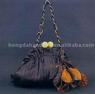  Fashionable Handbag ()