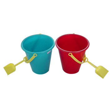  Pail with Spade (Eimer mit Spade)
