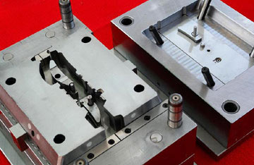  Injection Moulds (Moules d`injection)