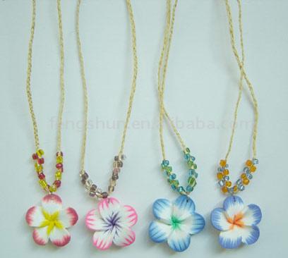  Raffia Necklace