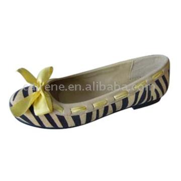  Women Closed Shoes ()