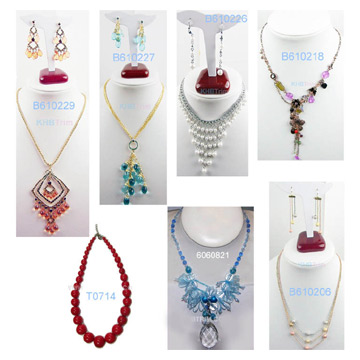  Necklaces (Colliers)